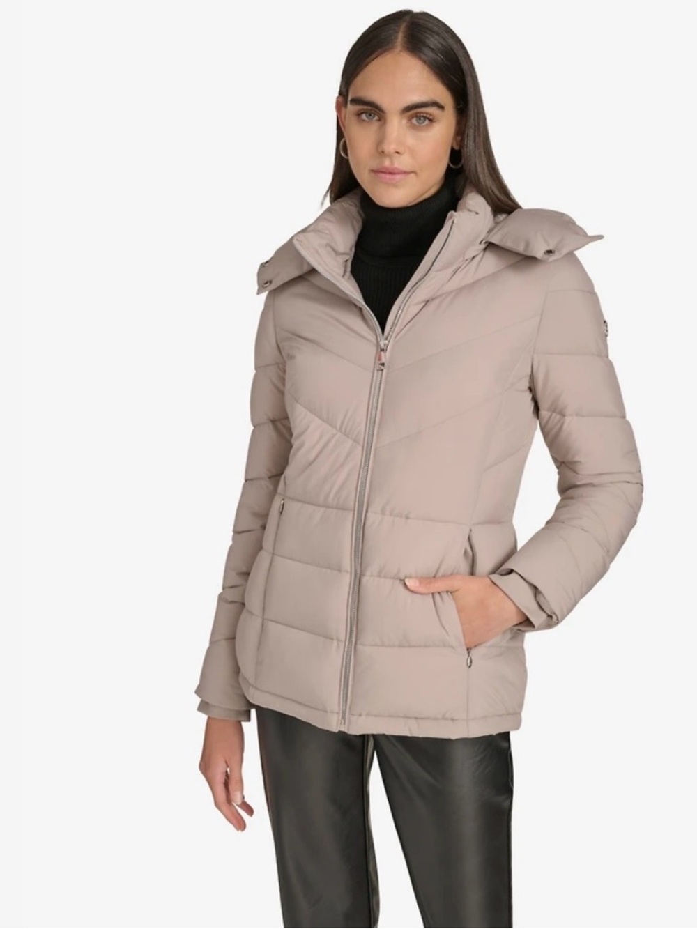 Calvin Klein Women's Short Zip Front Puffer Jacket Size Medium color: Atmosphere